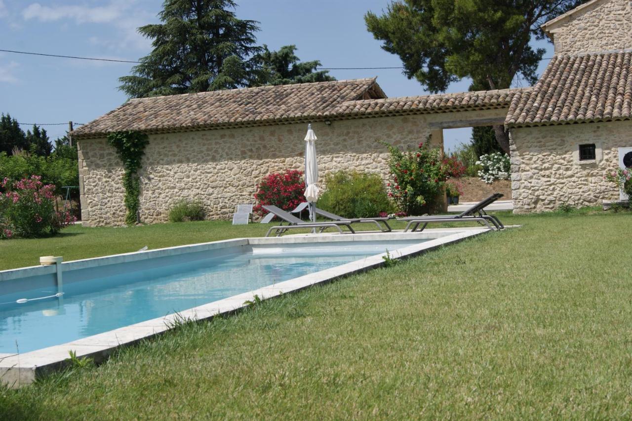 B&B dans Mas en pierres Robion Extérieur photo